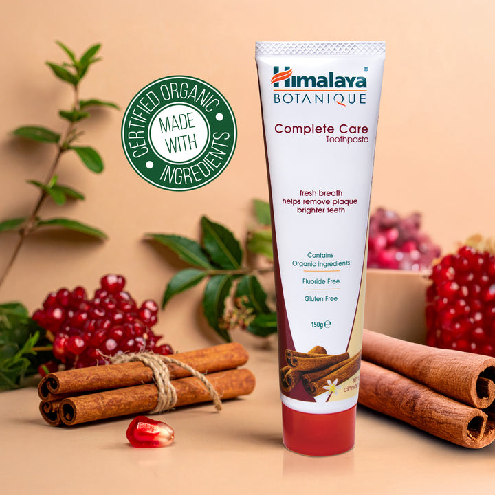 BOTANIQUE Cynamonowa pasta do zębów Complete Care - Simply Cinnamon
