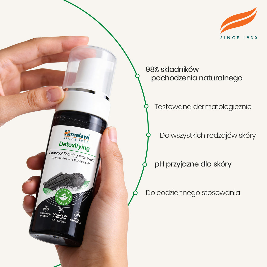 HIMALAYA DETOKSYKUJĄCA PIANKA DO MYCIA TWARZY Z WĘGLEM AKTYWNYM 150ML
